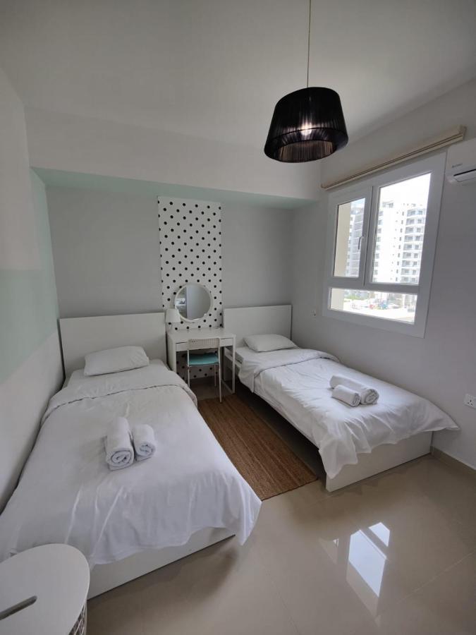Trikomo Spartacus Pool Apartments In Caesar Resort & Spa المظهر الخارجي الصورة